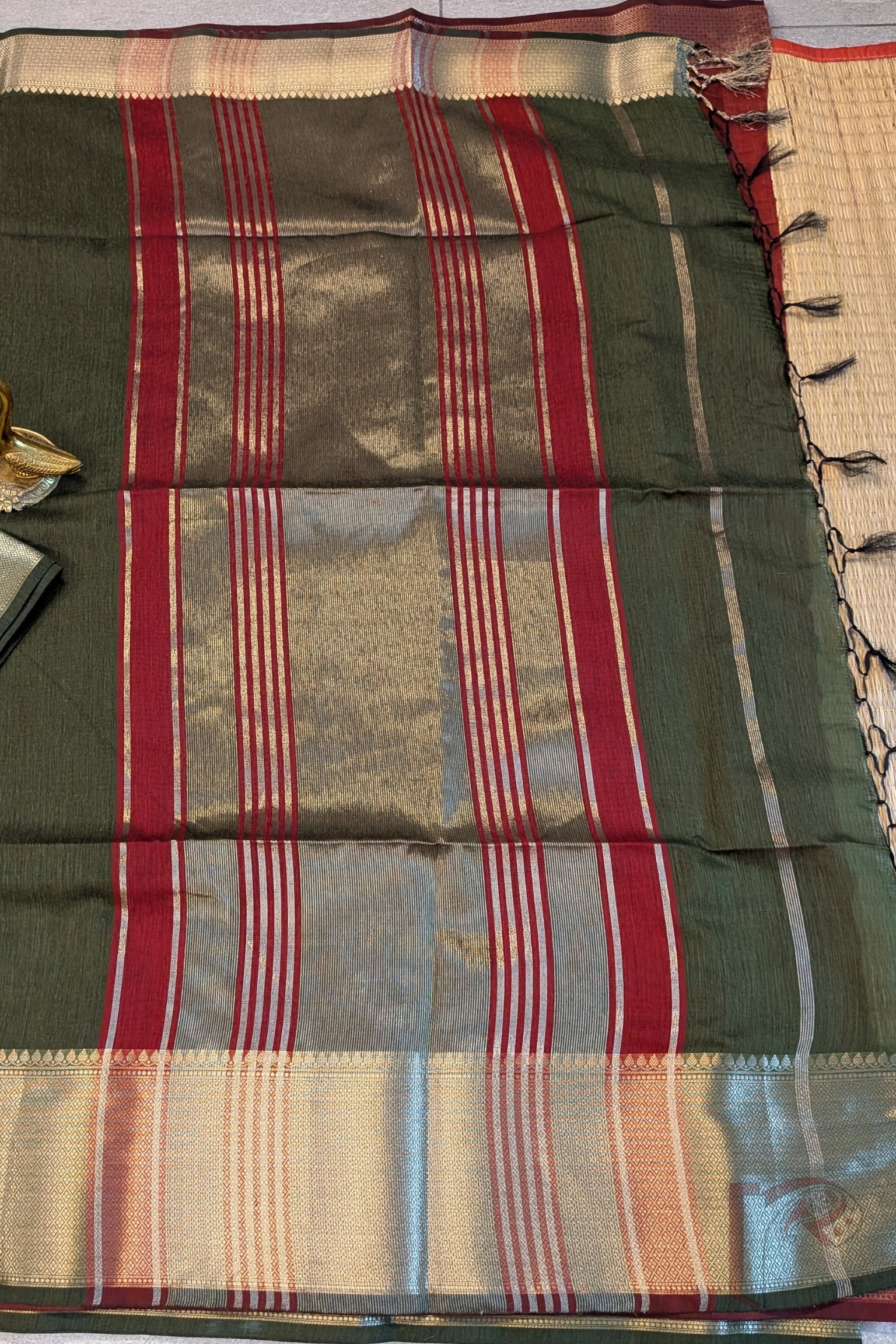 Banarasi Bloom: Olive Green Cotton Silk Saree with Dull Gold Woven Border, Gold-Maroon Stripes and Contrast Maroon Blouse - Image 2