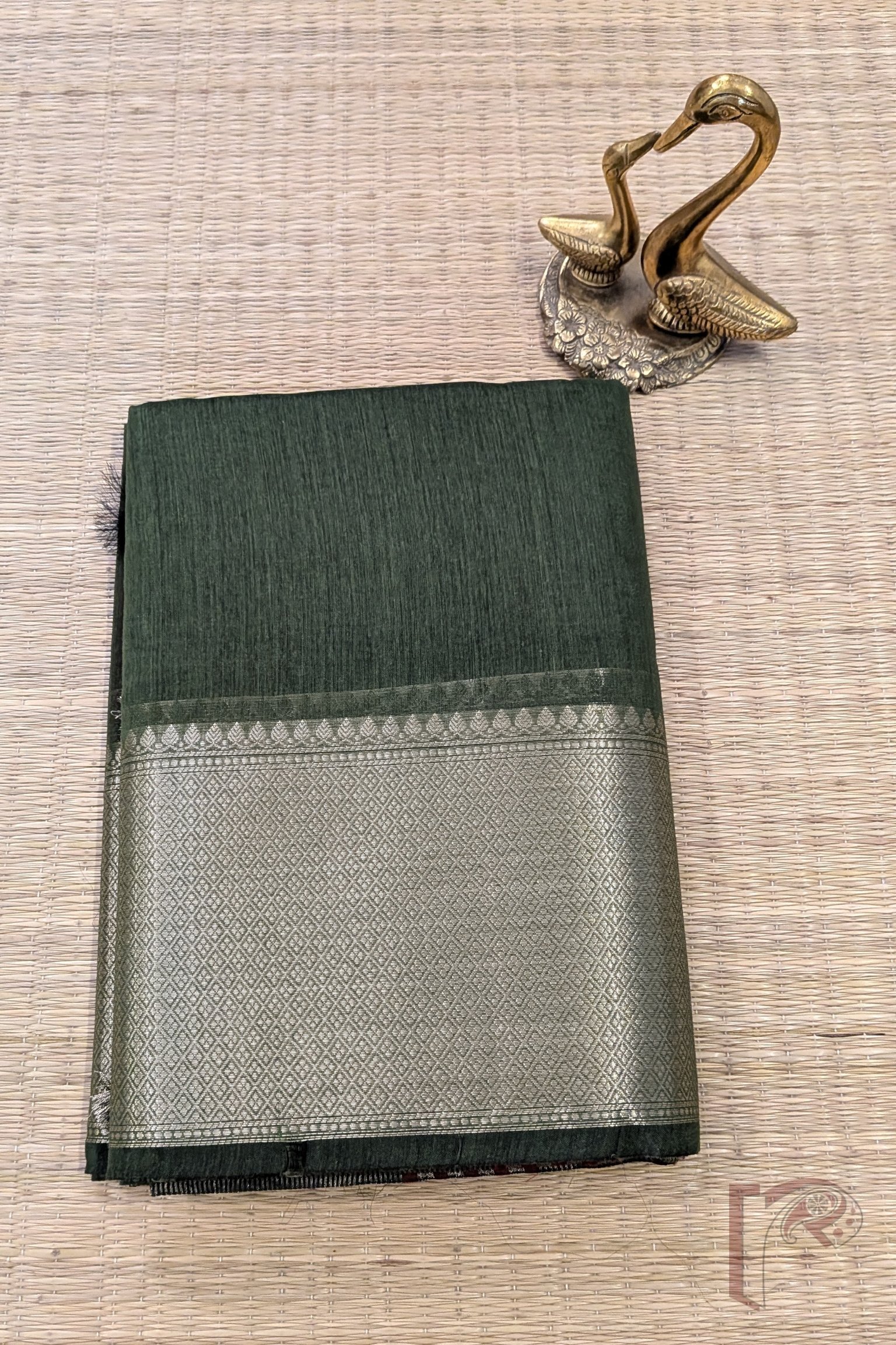 Banarasi Bloom: Olive Green Cotton Silk Saree with Dull Gold Woven Border, Gold-Maroon Stripes and Contrast Maroon Blouse - Image 3