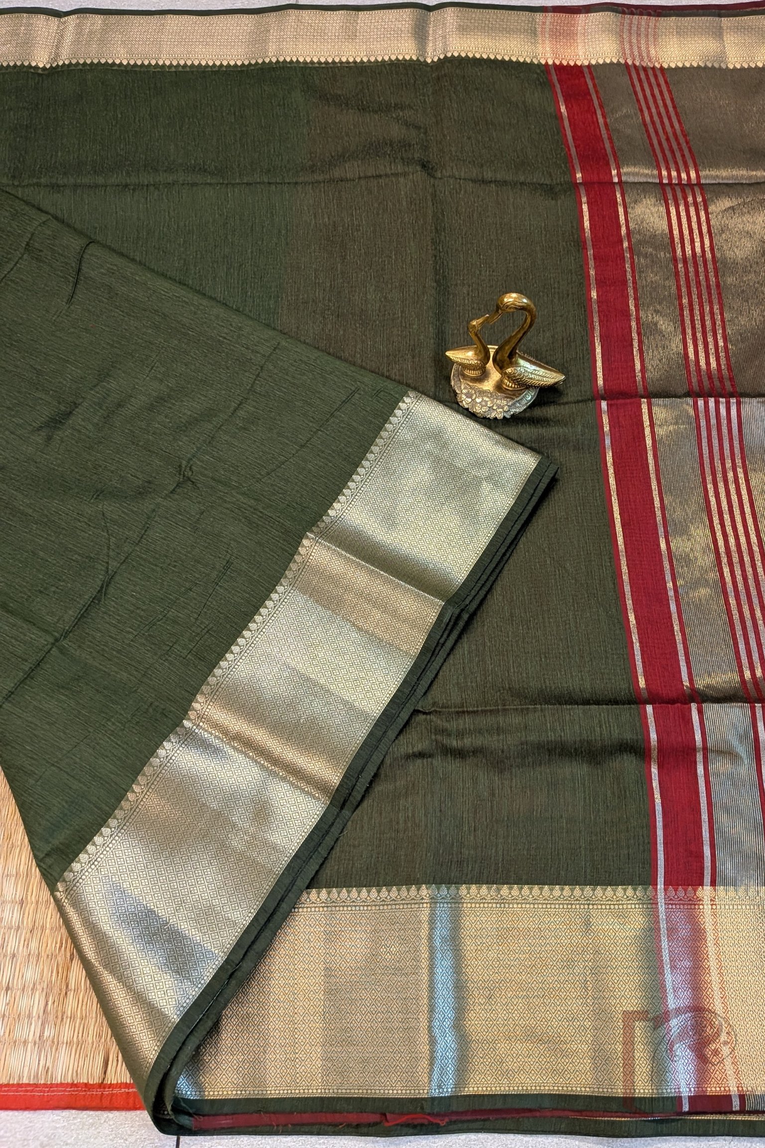 Banarasi Bloom: Olive Green Cotton Silk Saree with Dull Gold Woven Border, Gold-Maroon Stripes and Contrast Maroon Blouse - Image 4
