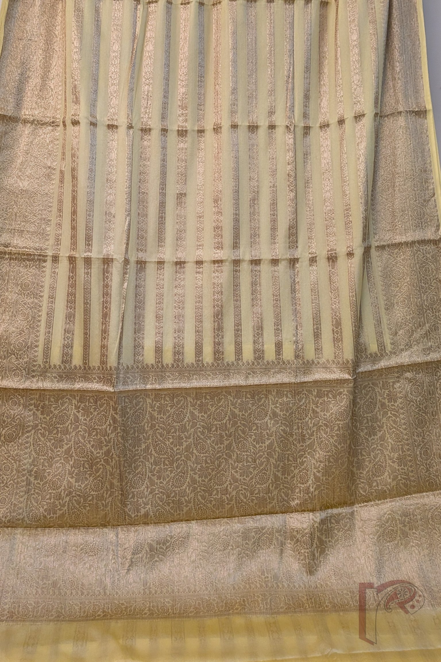 Banarasi Bloom: Light Yellow Khadi Silk Saree with Dull Gold Banarasi Weave and Horizontal Zari Stripe Pattern - Image 3