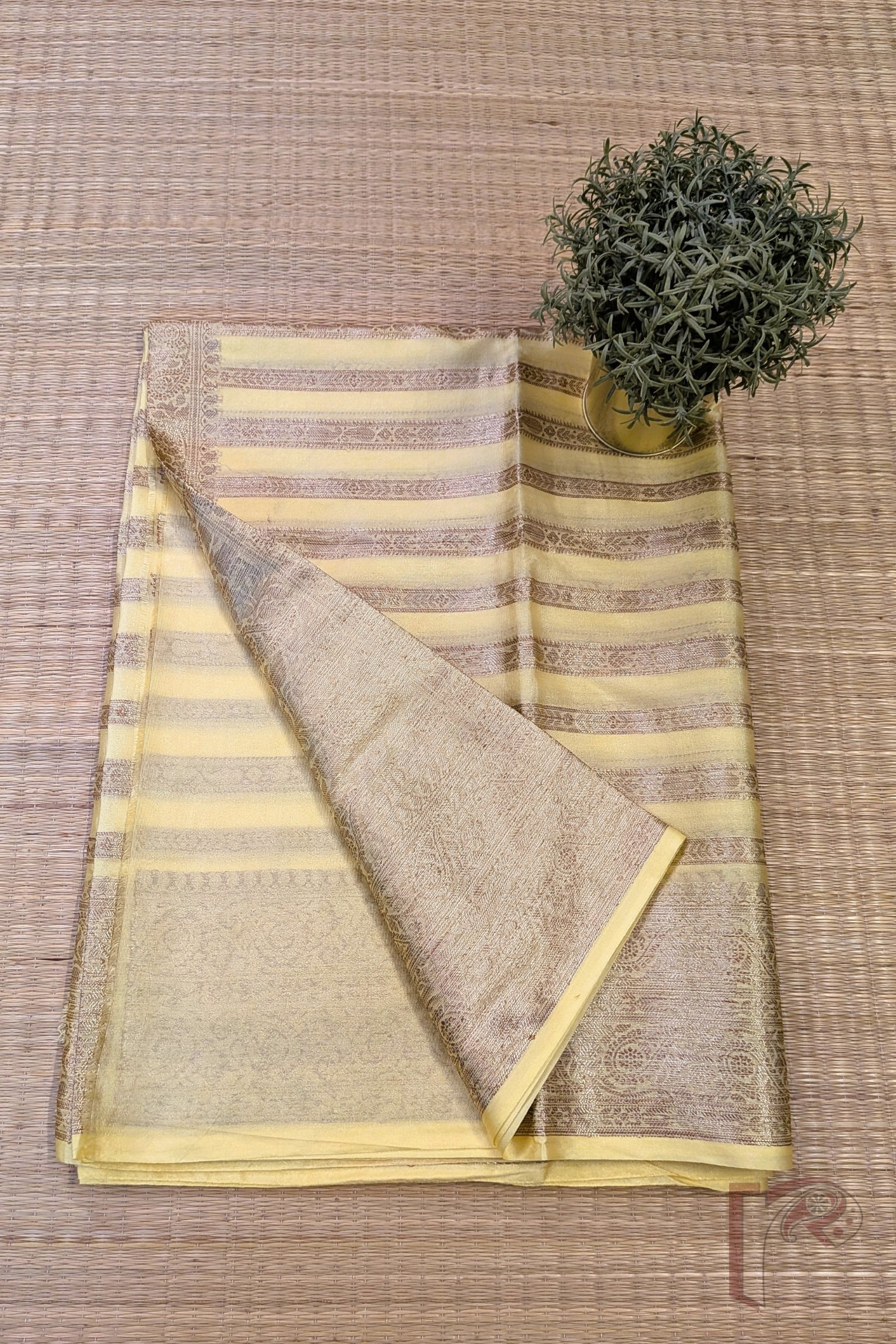 Banarasi Bloom: Light Yellow Khadi Silk Saree with Dull Gold Banarasi Weave and Horizontal Zari Stripe Pattern - Image 5