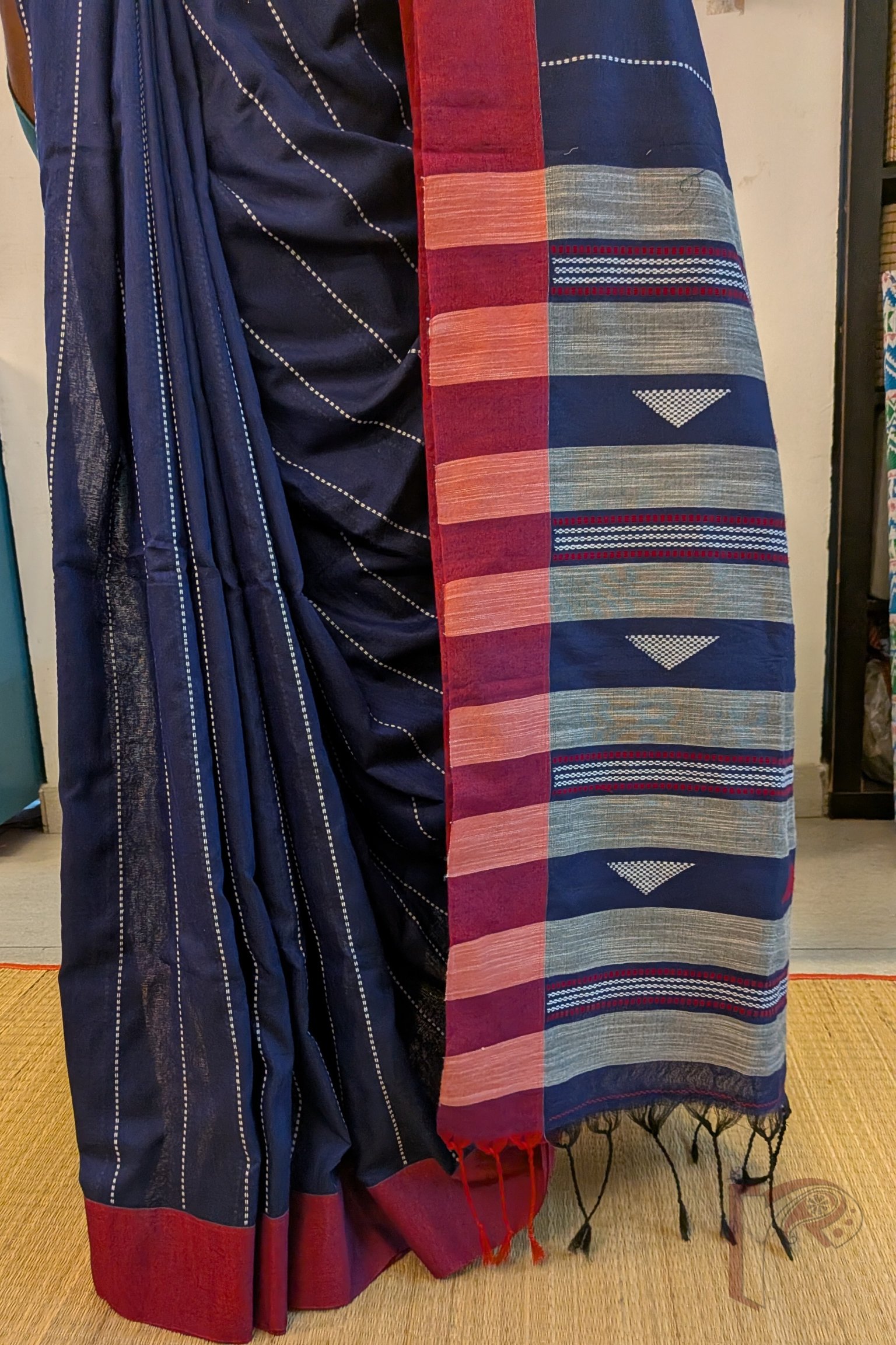 Taant Treasures - Navy Blue Taant Cotton Handloom Saree with Dull Pink Border
