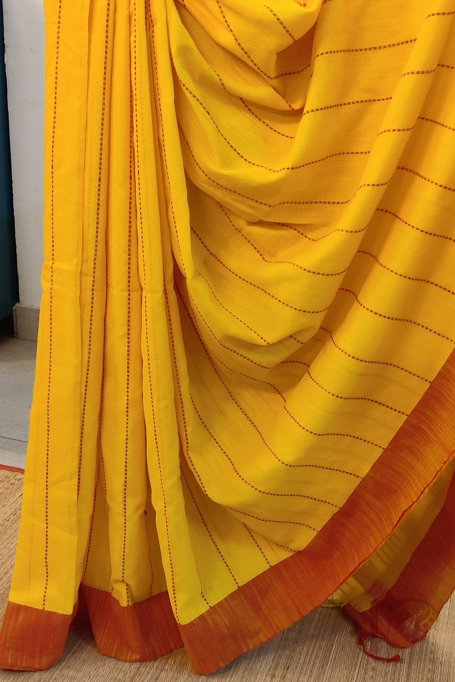 Taant Treasures - Golden Yellow Taant Cotton Handloom Saree with Dull Red–Yellow Shaded Border - Image 3