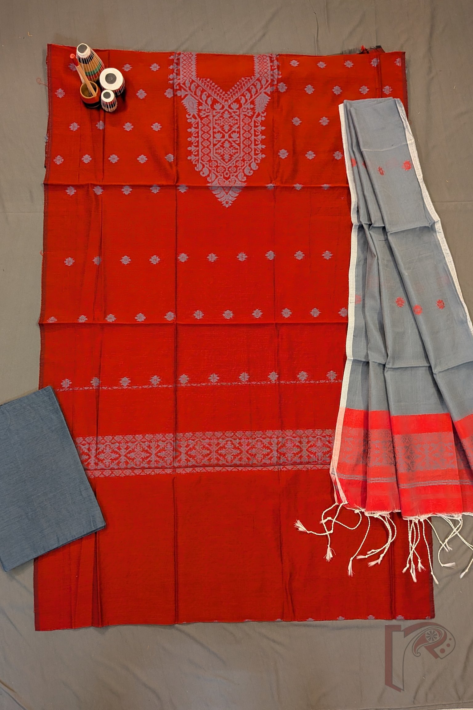 Suit Stories – Red and Grey Fine Cotton Jamdani Suit Set with Floral Cary Geometric Yoke