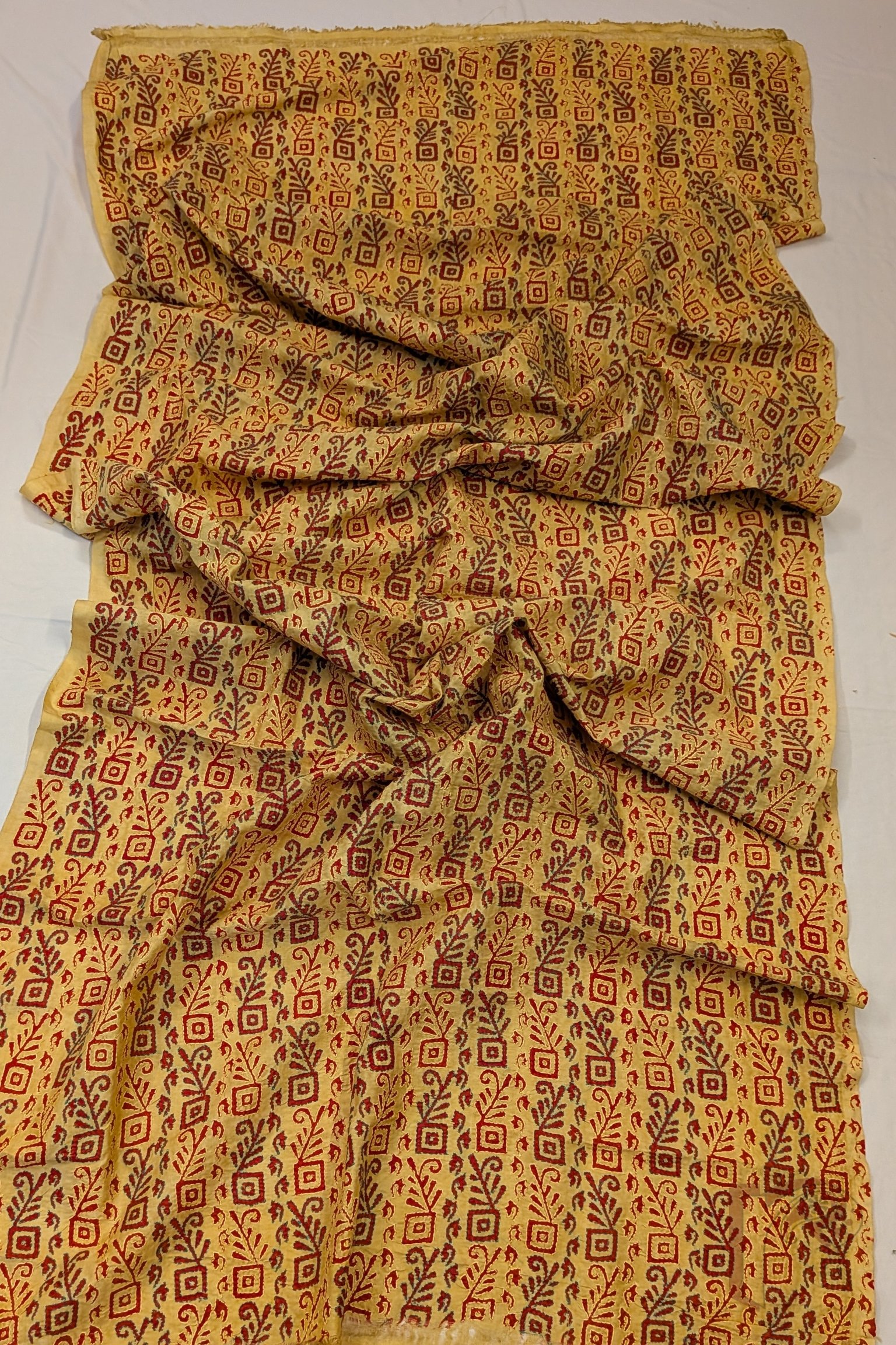 Dreamy Drapes - Mango Yellow Tussar Kantha Dupatta with Box Leaf Stem Pattern and Green Yellow Stitch - Image 4