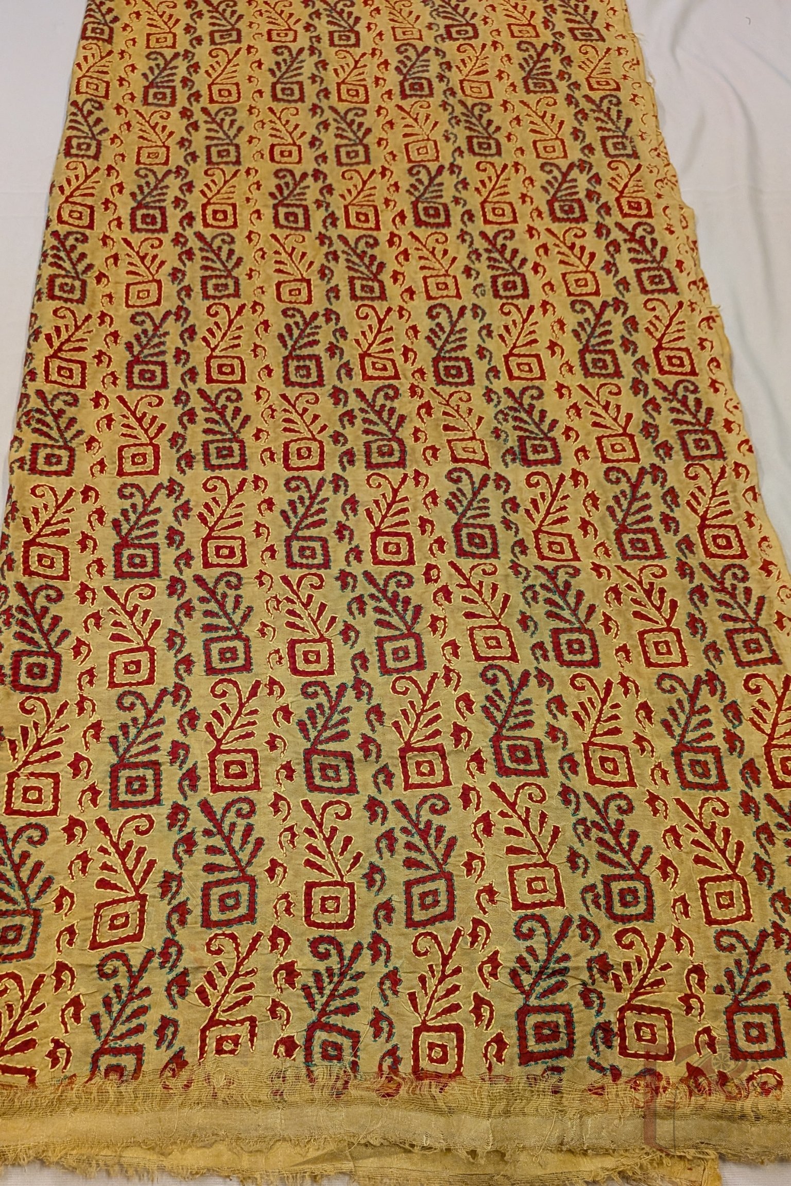 Dreamy Drapes - Mango Yellow Tussar Kantha Dupatta with Box Leaf Stem Pattern and Green Yellow Stitch - Image 5