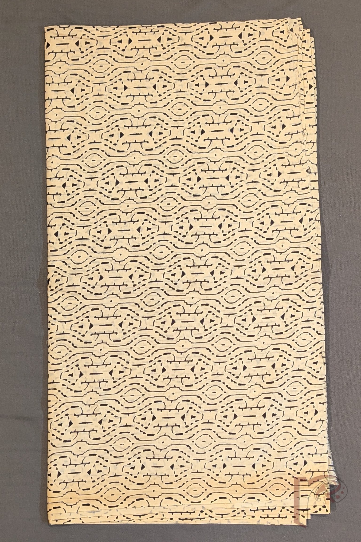 Suit stories - Mustard Yellow Kalamkari Floral Mul Cotton Suit Set with Cream Abstract & Mustard Border - Image 4