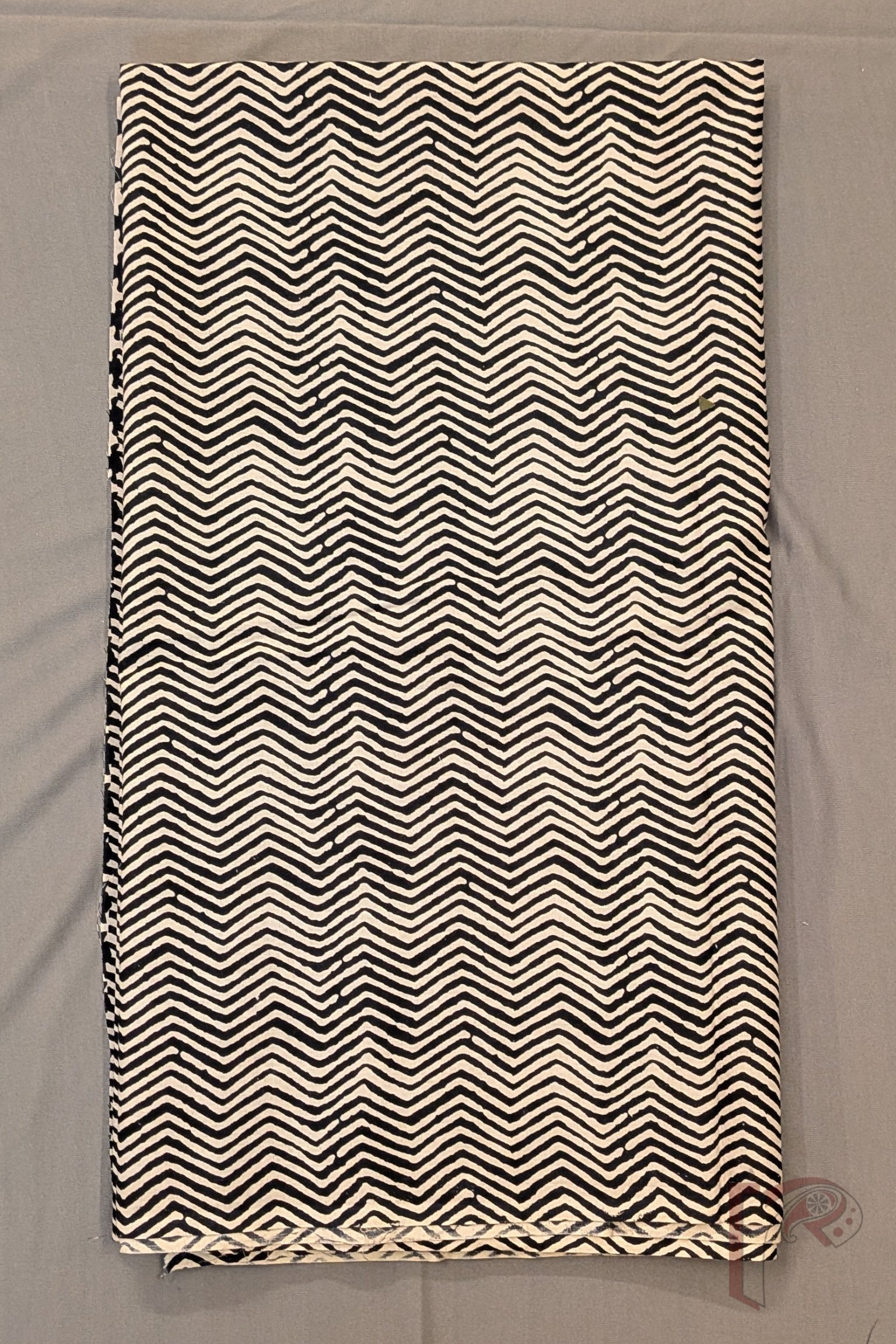 Suit stories - Black & Cream Floral Motif Mul Cotton Suit Set with Herringbone Print Dupatta - Image 4