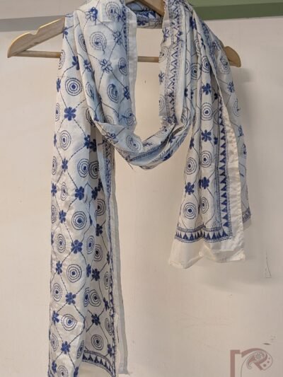 Dreamy Drapes - Offwhite Blended Silk Kantha Stole with Blue Diamond Grid, Floral Motifs and Concentric Circle Embroidery