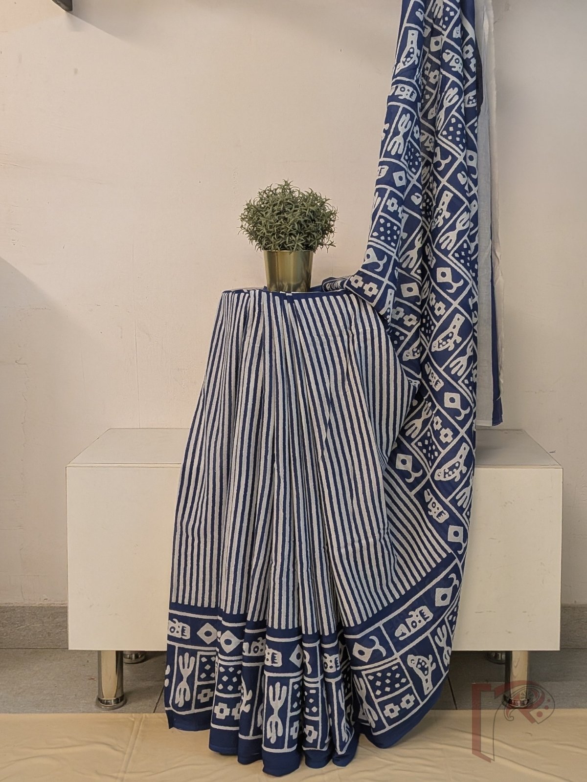 Mulmul Muse – White Mul Cotton Saree with Indigo Blue Stripes and Abstract Animal Print Border
