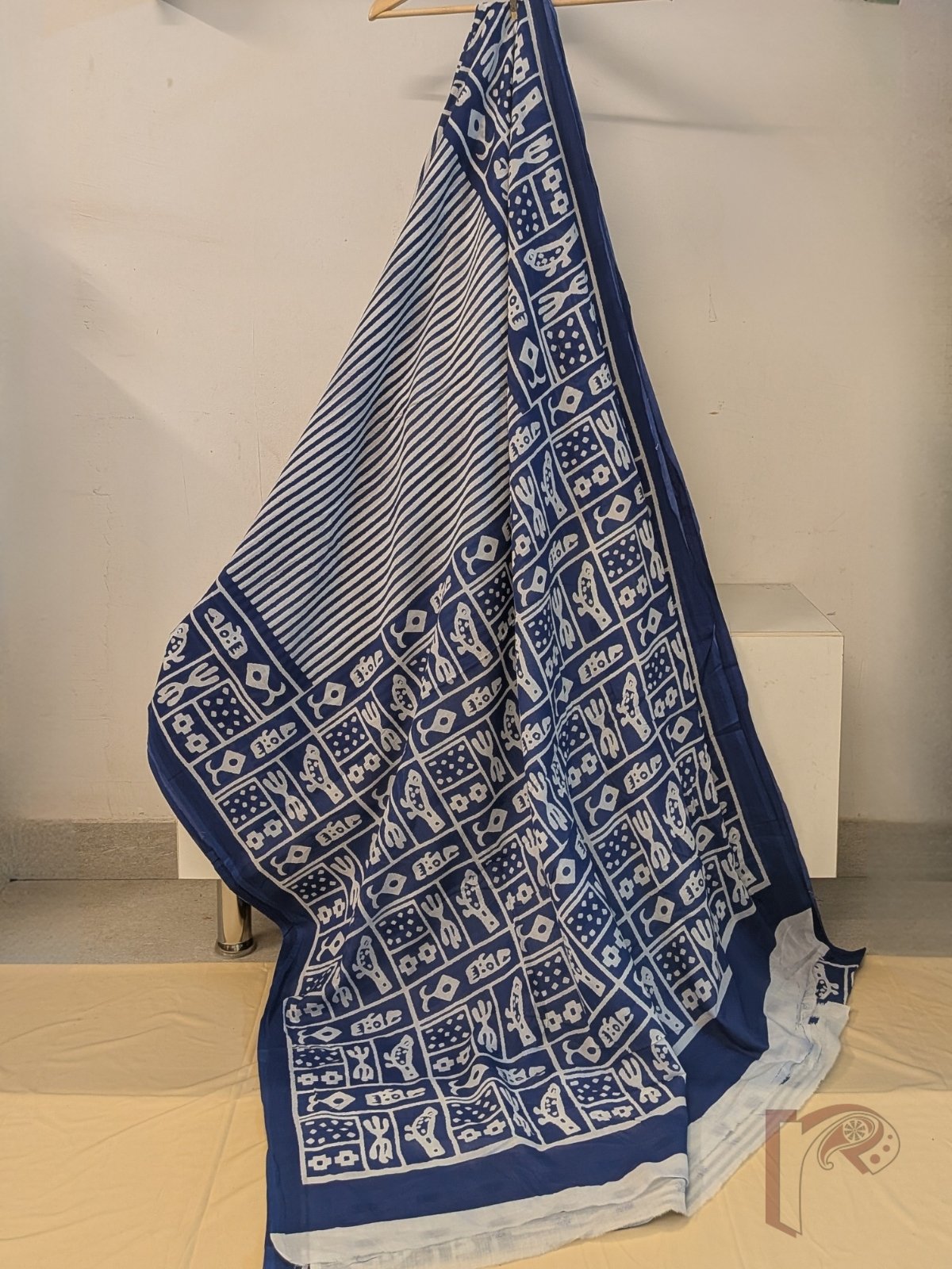 Mulmul Muse – White Mul Cotton Saree with Indigo Blue Stripes and Abstract Animal Print Border - Image 3