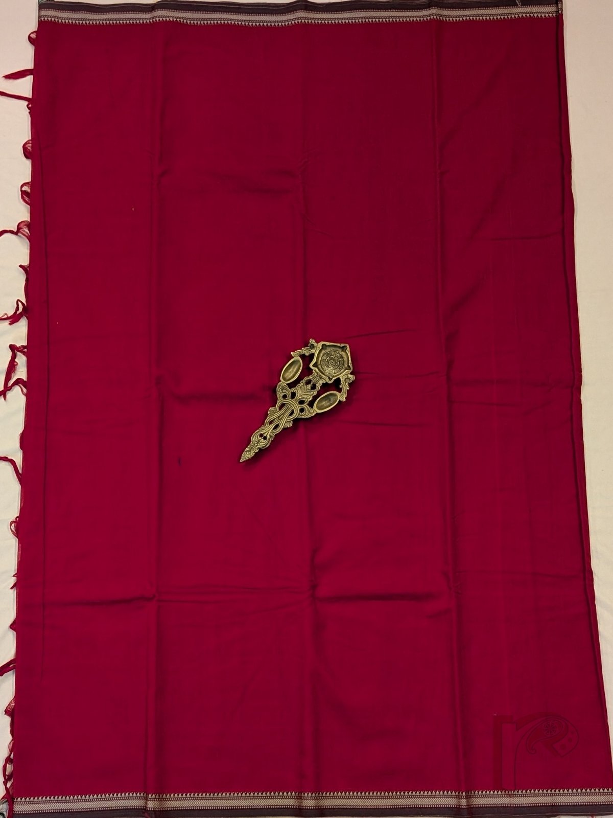 Ilkal Heritage - Pinkish Red Mercerized Cotton Ilkal Handloom Saree with Green Selvage and Orange Striped Pallu - Image 4