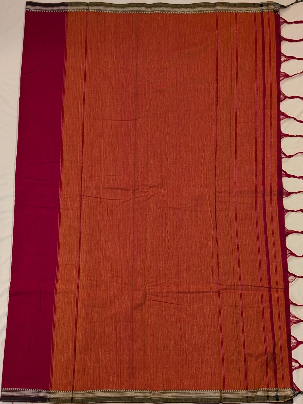 Ilkal Heritage - Pinkish Red Mercerized Cotton Ilkal Handloom Saree with Green Selvage and Orange Striped Pallu - Image 5