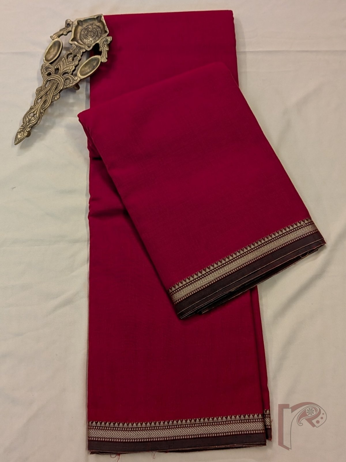 Ilkal Heritage - Pinkish Red Mercerized Cotton Ilkal Handloom Saree with Green Selvage and Orange Striped Pallu - Image 6