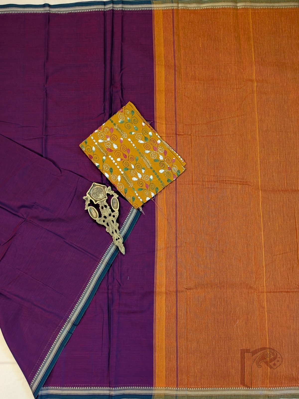 Ilkal Heritage - Double Shaded Purple Mercerized Cotton Ilkal Handloom Saree with Green Selvage and Orange Striped Pallu - Image 2