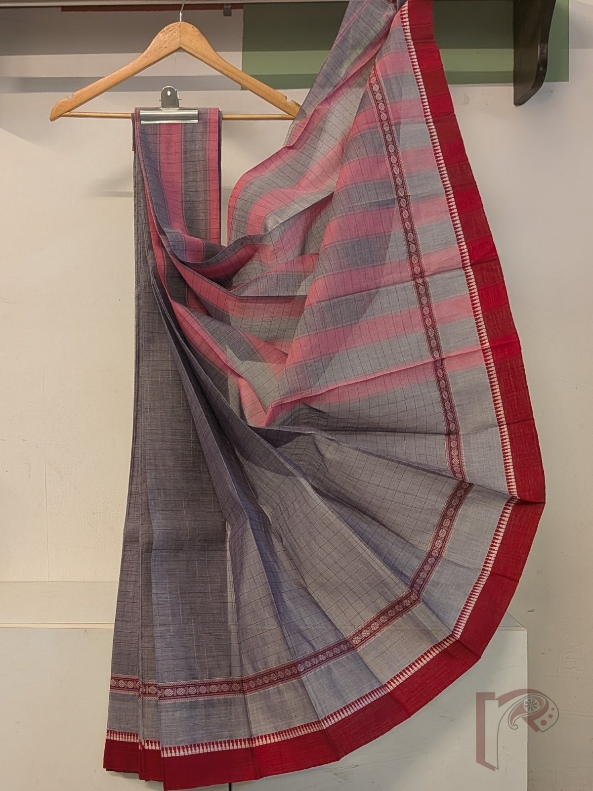 Cotton Chronicles: Grey Handloom Narayanpet Cotton Saree with Pink Striped Pallu and Red Temple Border