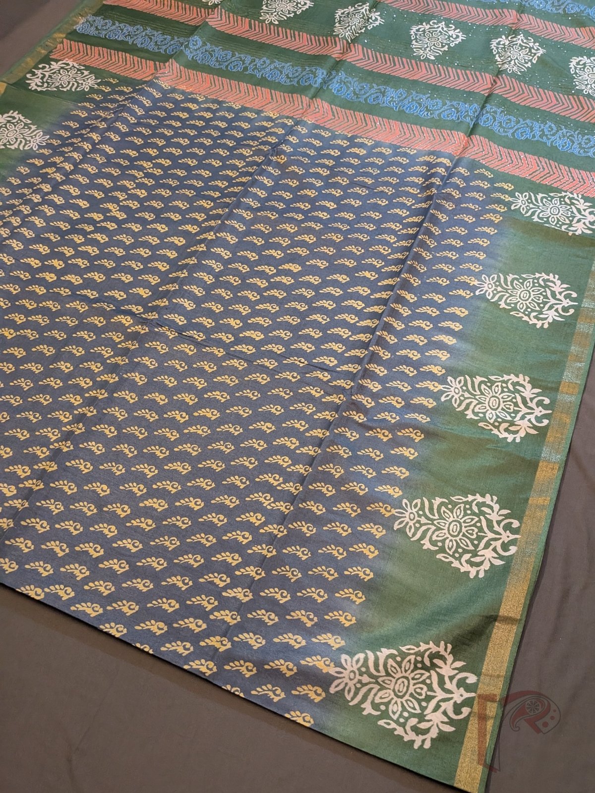 Jayshree Jiva - Slate Grey and Dark Sage Green Ombre Cotton Silk Saree with Floral Border and Sequined Pallu - Image 5