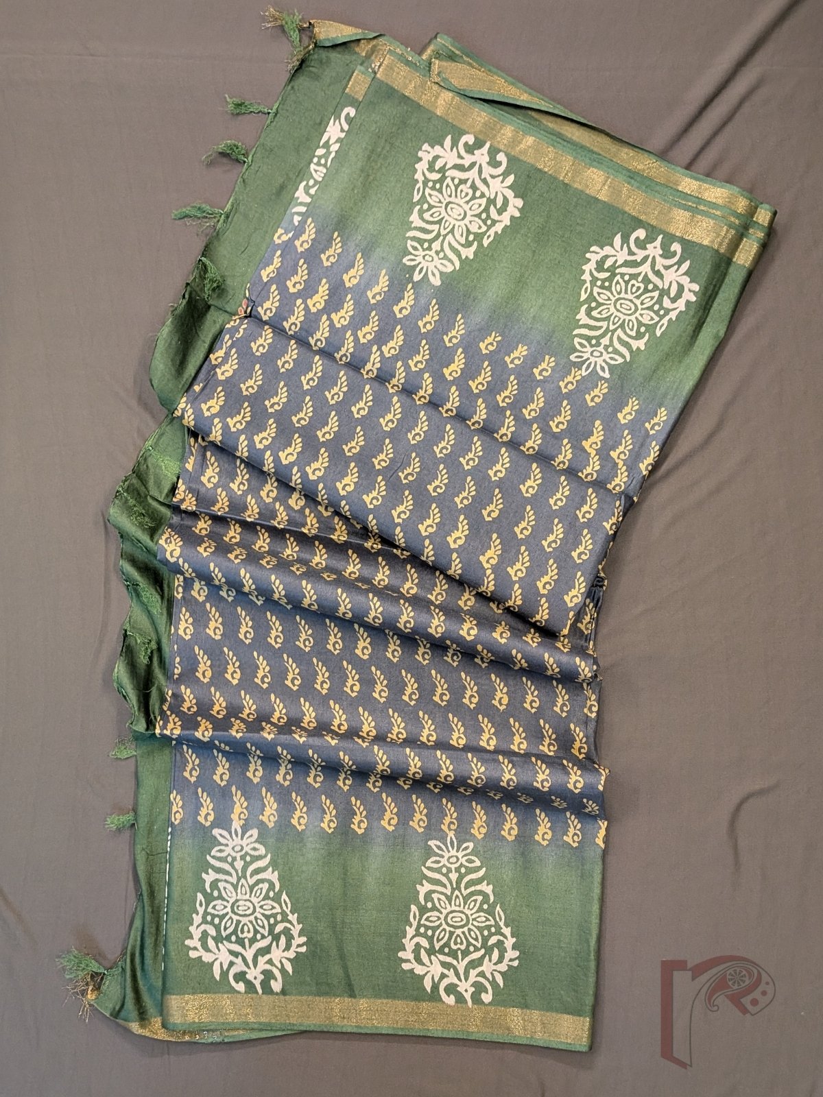 Jayshree Jiva - Slate Grey and Dark Sage Green Ombre Cotton Silk Saree with Floral Border and Sequined Pallu - Image 6