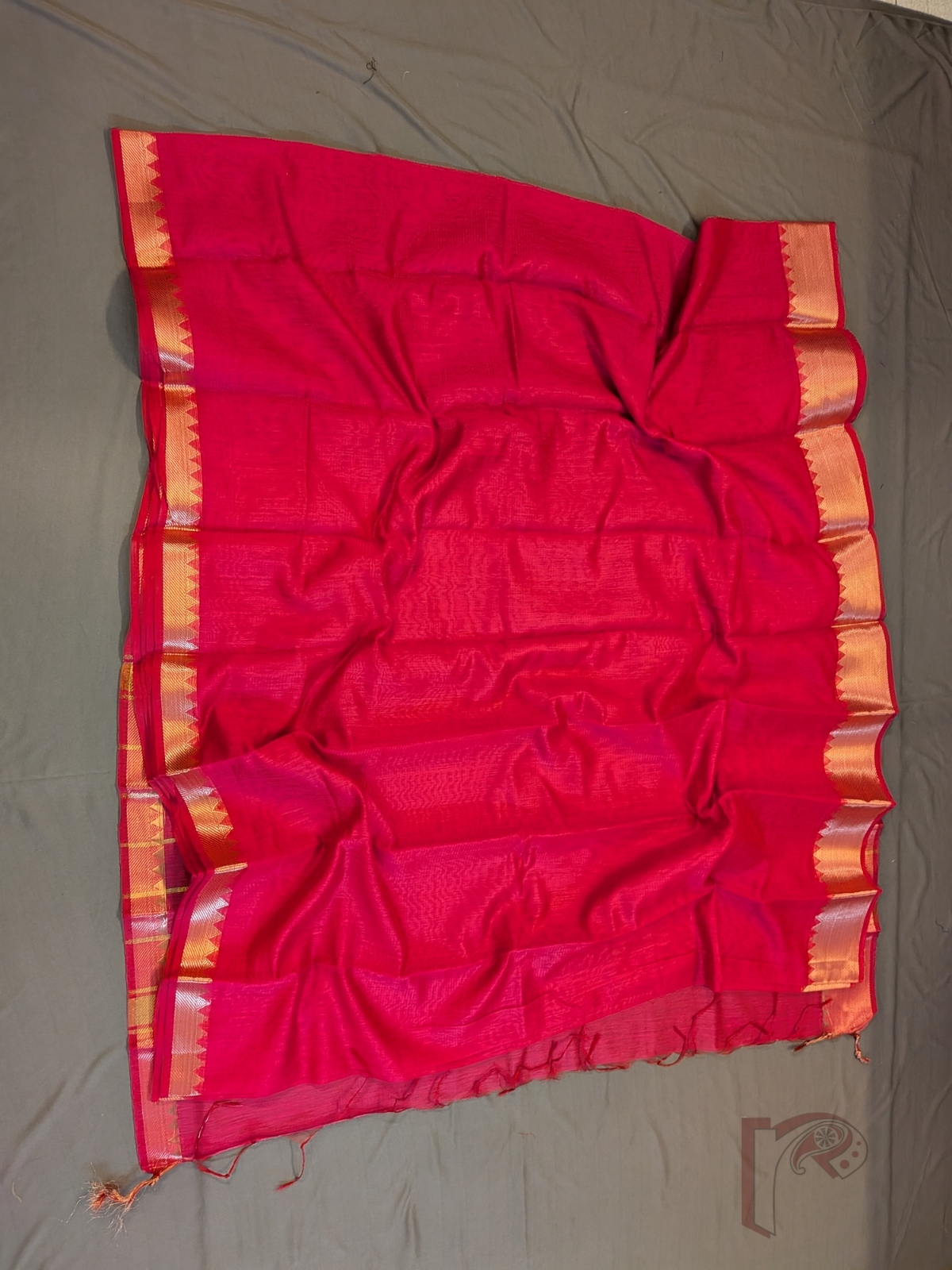 Mangalgiri Moods – Pink Mangalgiri Cotton Silk Saree with Gold Temple Motif Border and Striped Pallu - Image 3