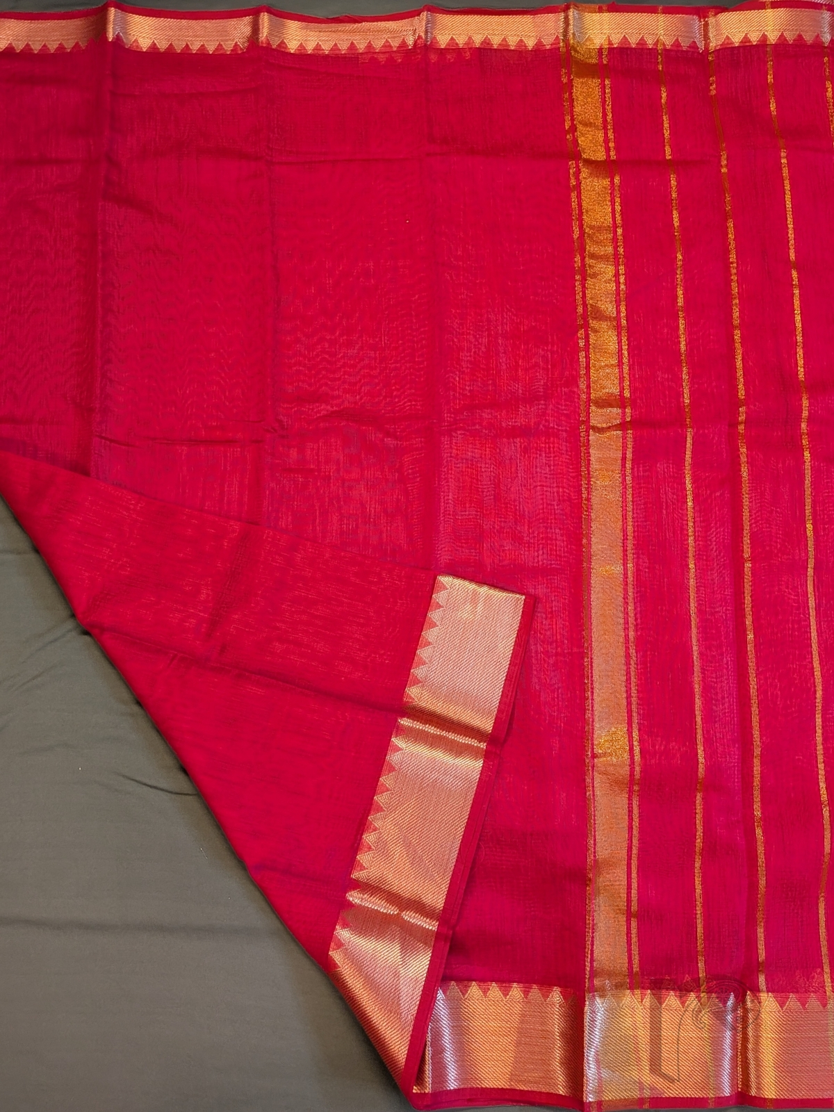 Mangalgiri Moods – Pink Mangalgiri Cotton Silk Saree with Gold Temple Motif Border and Striped Pallu - Image 4