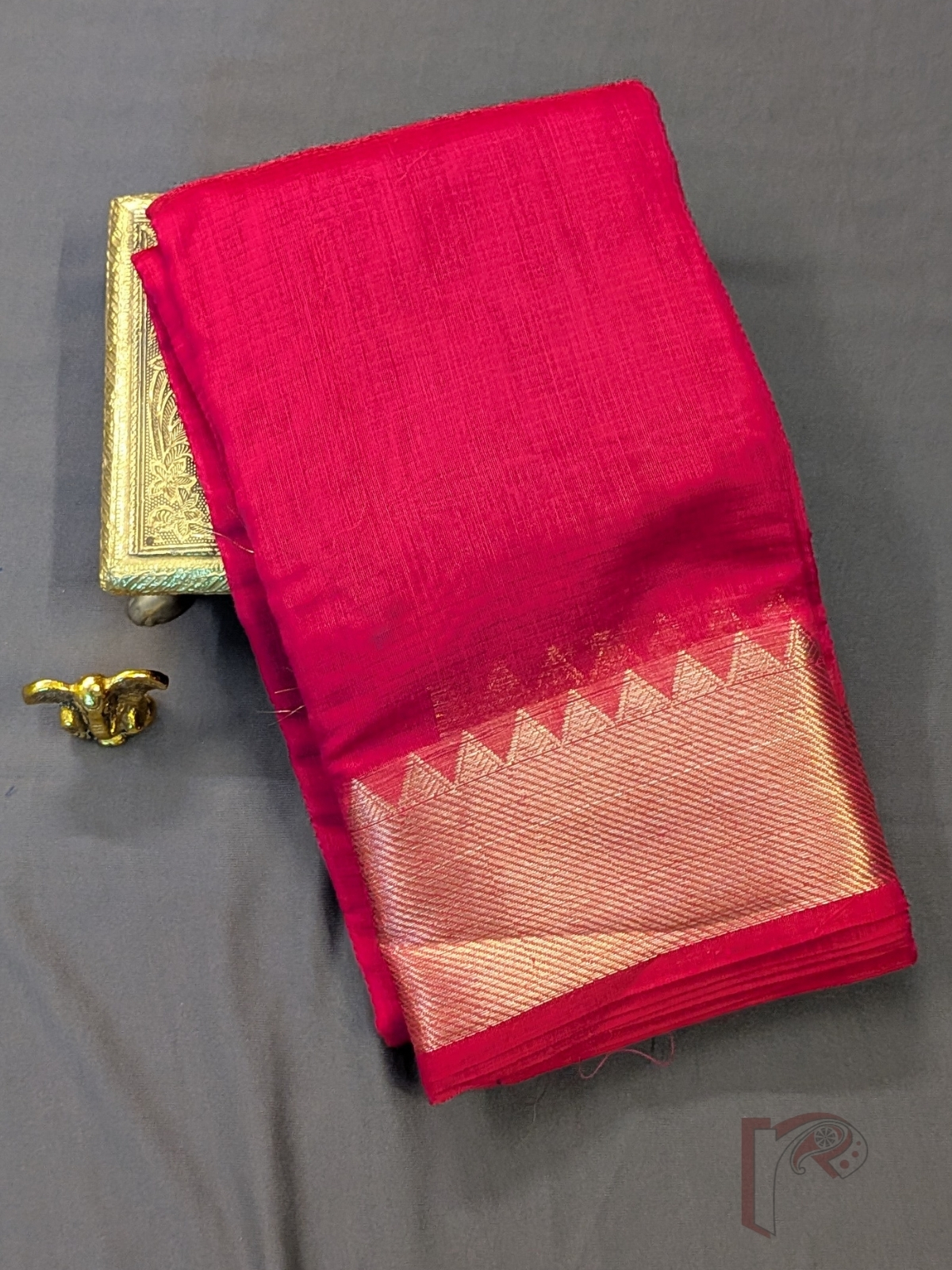 Mangalgiri Moods – Pink Mangalgiri Cotton Silk Saree with Gold Temple Motif Border and Striped Pallu - Image 8