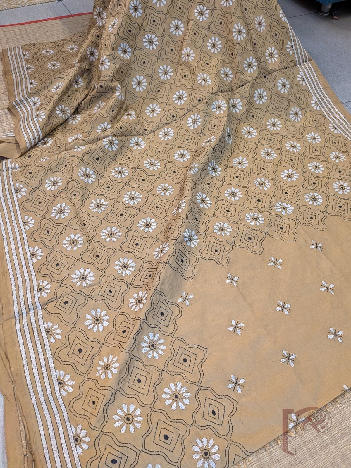 Kantha Keepsakes - Sand Beige Brown Blended Silk Saree with White Floral Jaal and Paisley Kantha Embroidery - Image 3
