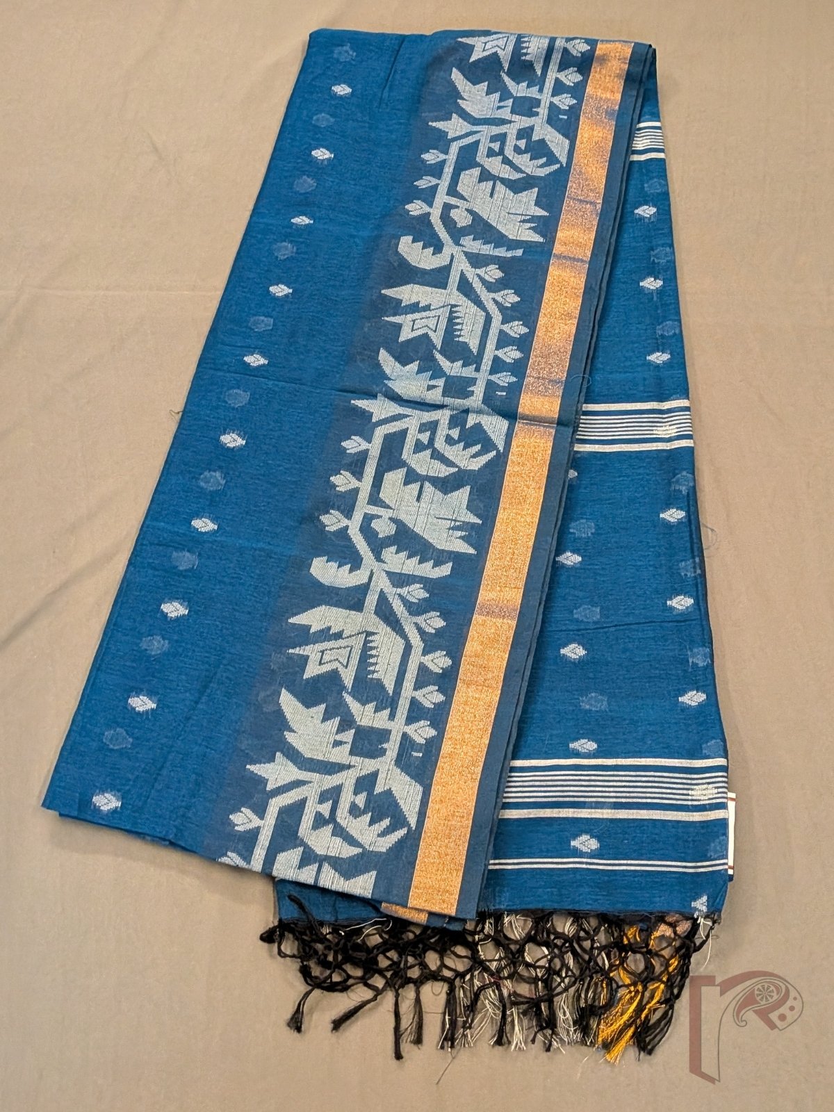 Jamdani Joy - Peacock Blue Shantipur Handloom Soft Cotton Jamdani Saree with Off-White Floral Buttas - Image 2