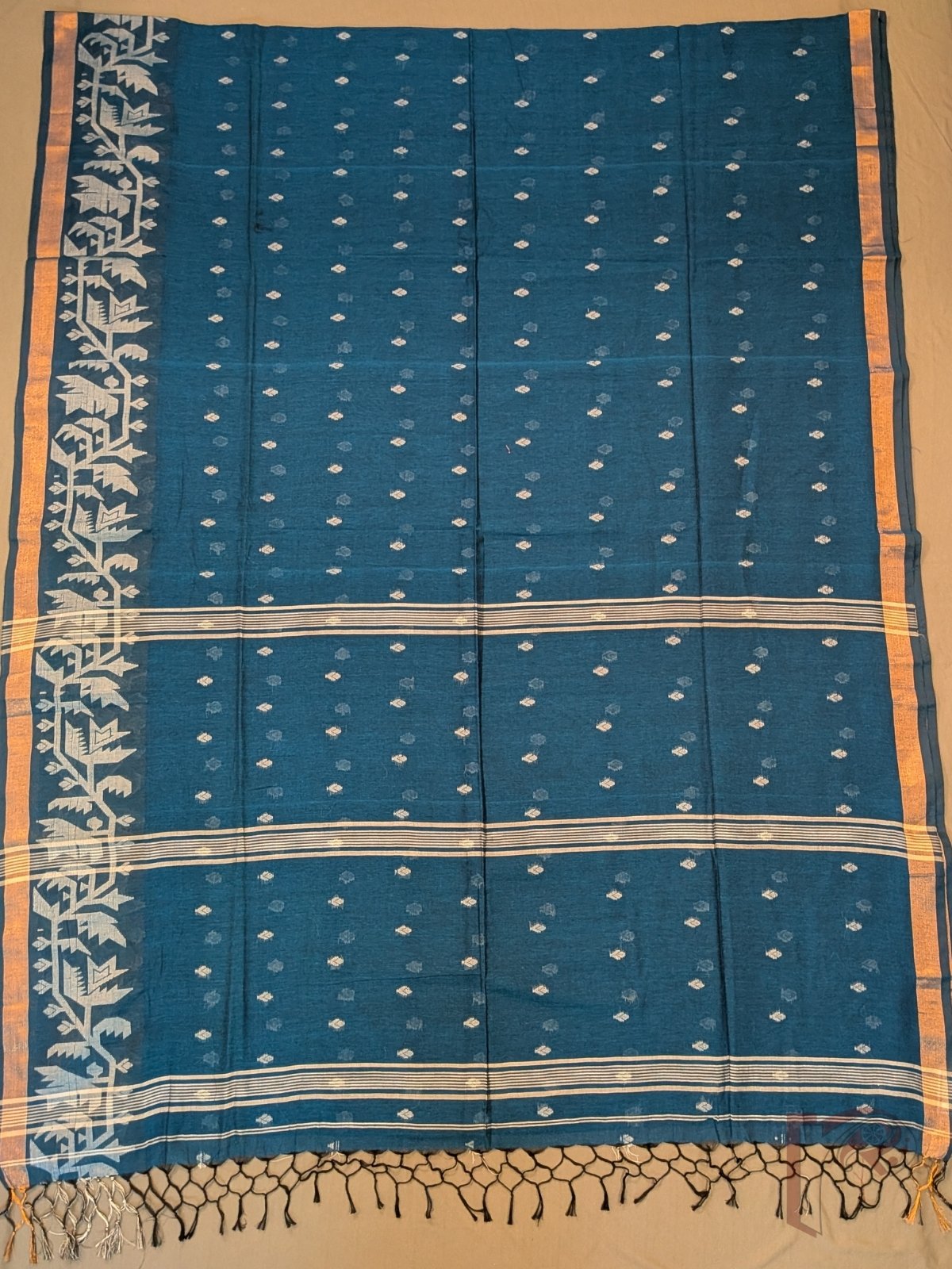 Jamdani Joy - Peacock Blue Shantipur Handloom Soft Cotton Jamdani Saree with Off-White Floral Buttas - Image 3